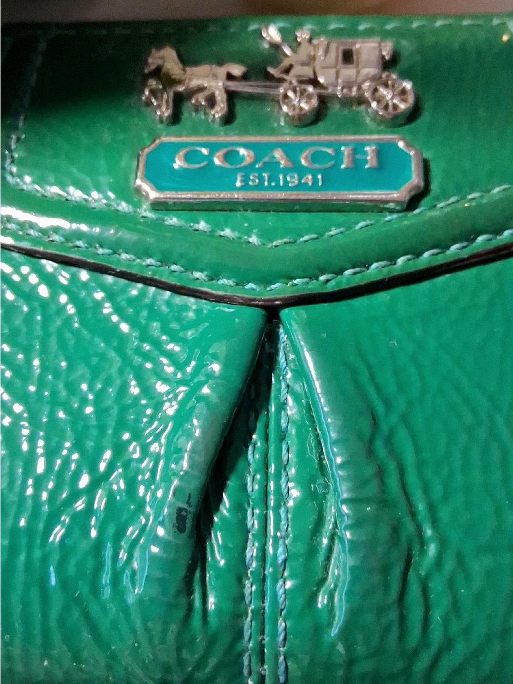COACH VINTAGE GREEN PATENT LEATHER COMPACT WALLET EUC - Picture 8 of 8